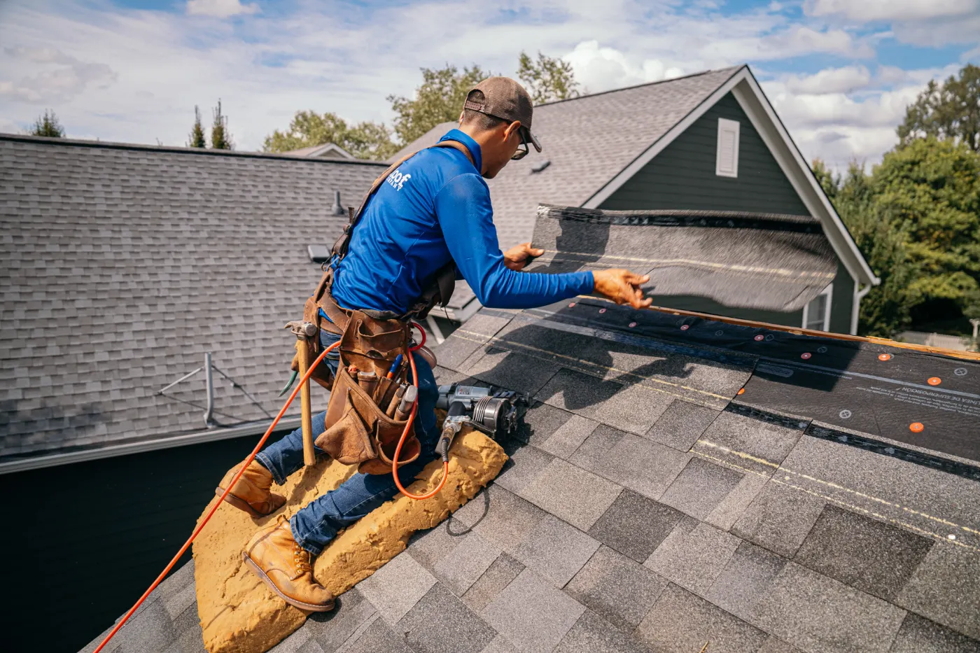 Manufacturer-certified shingle installation in Echo Lake